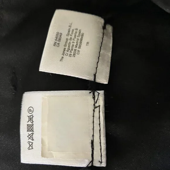 Anne Klein 2 pc Black Suit - Picture 3 of 15